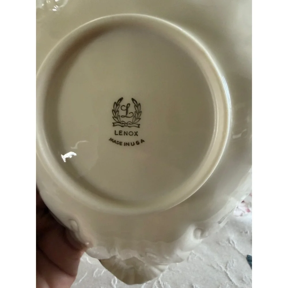 Lenox Ivory Gold Trim Triangular Leaf Bowl Scalloped Edge USA Fine China